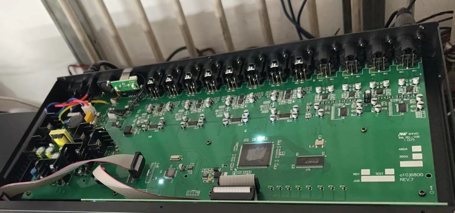4 In 8 Out DSP Crossover High  - đánh giá và giá Speaker Crossover