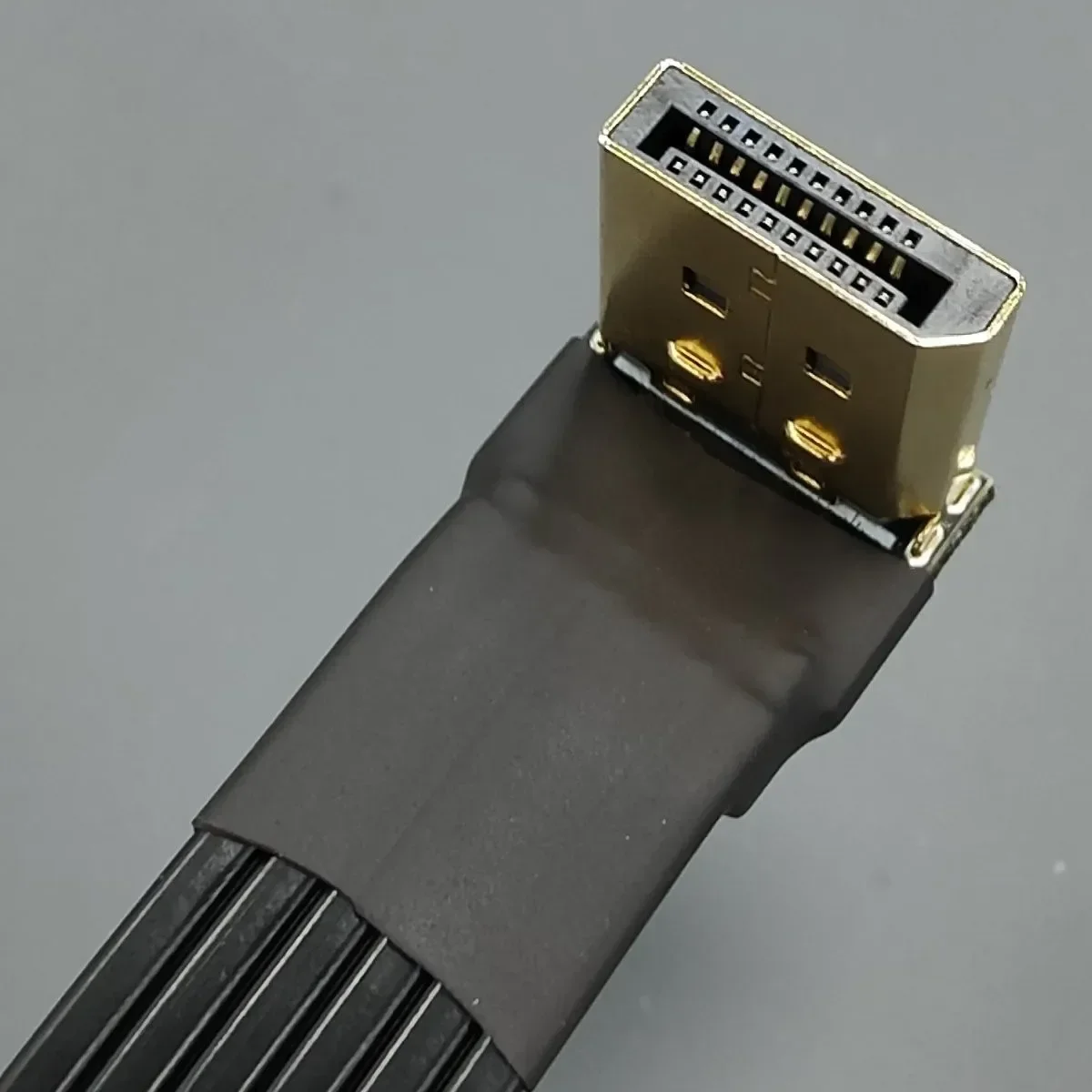 Ribbon DisplayPort 1.4 1.2 Cab - đánh giá và giá Ribbon Microphone