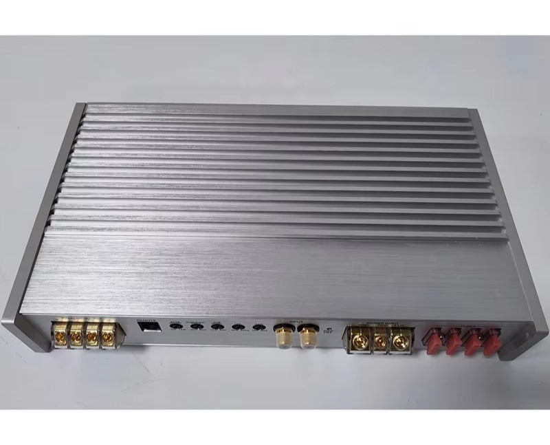 XT2000.1D New Design Big Power - đánh giá và giá Class D Amplifier